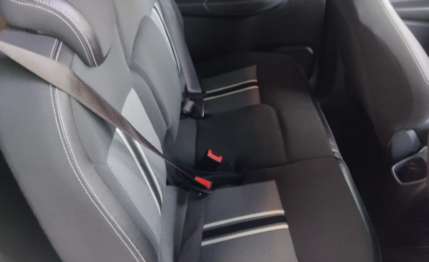 chevrolet Spin Active 5 lugares Cambio automático ano 2016