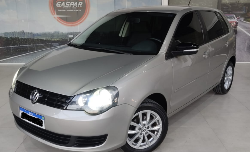 Volkswagen Polo 1.6 ano 2014 manual