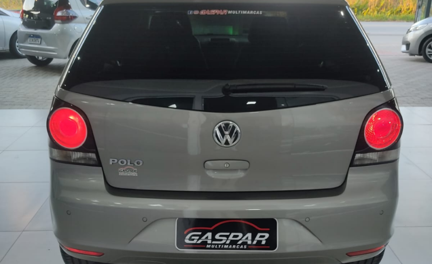 Volkswagen Polo 1.6 ano 2014 manual