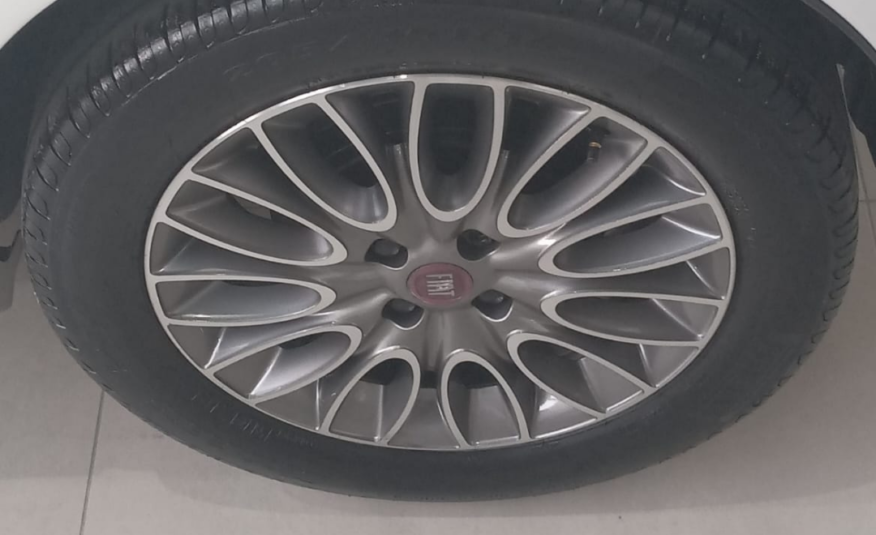Fiat Punto Sporting 1.8 Manual ano 2013