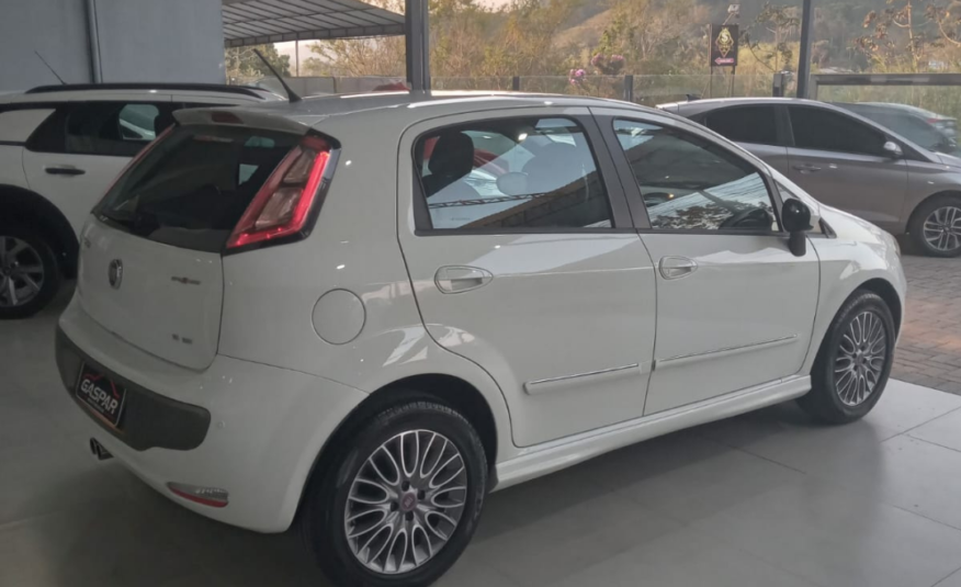 Fiat Punto Sporting 1.8 Manual ano 2013
