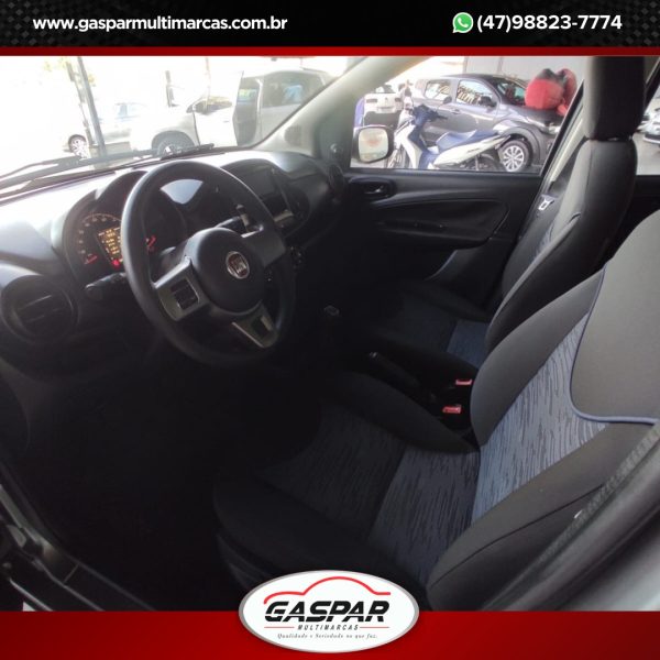 Fiat Uno Attractive 1.0 Completo 2016 - Image 11