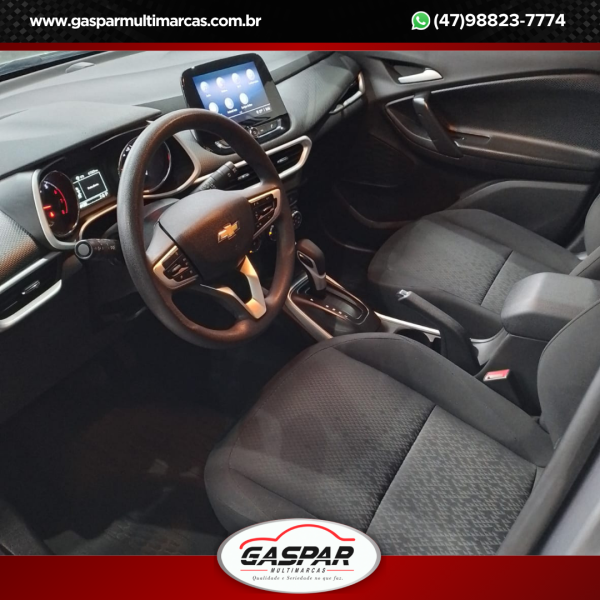 Tracker 1.0 Turbo ano 2021 - Image 9