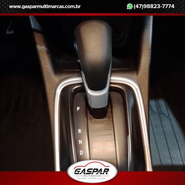 Tracker 1.0 Turbo ano 2021 - Image 12