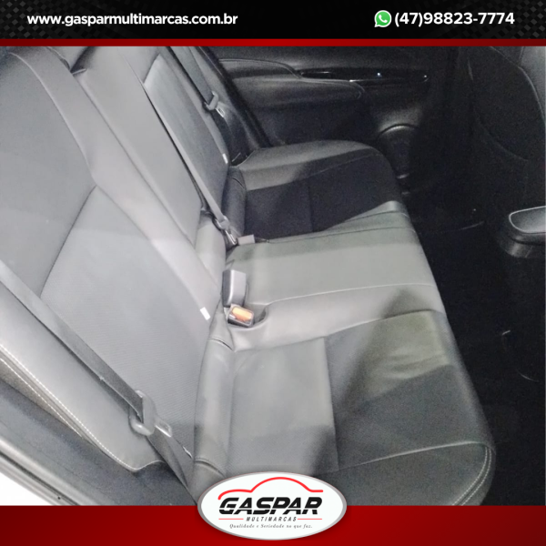 Toyota Yaris XLS Connect 1.5 AUTO ano 2021 - Image 8