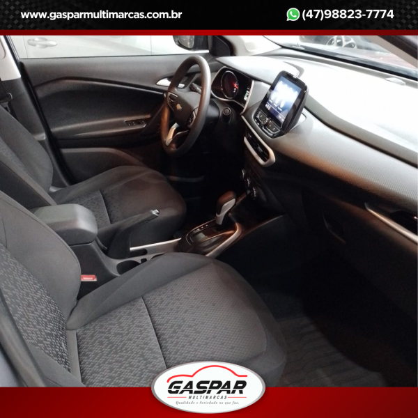 Tracker 1.0 Turbo ano 2021 - Image 11