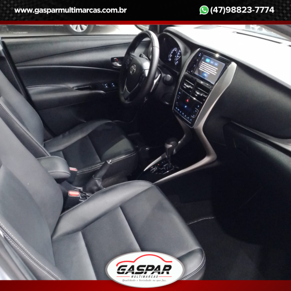 Toyota Yaris XLS Connect 1.5 AUTO ano 2021 - Image 9